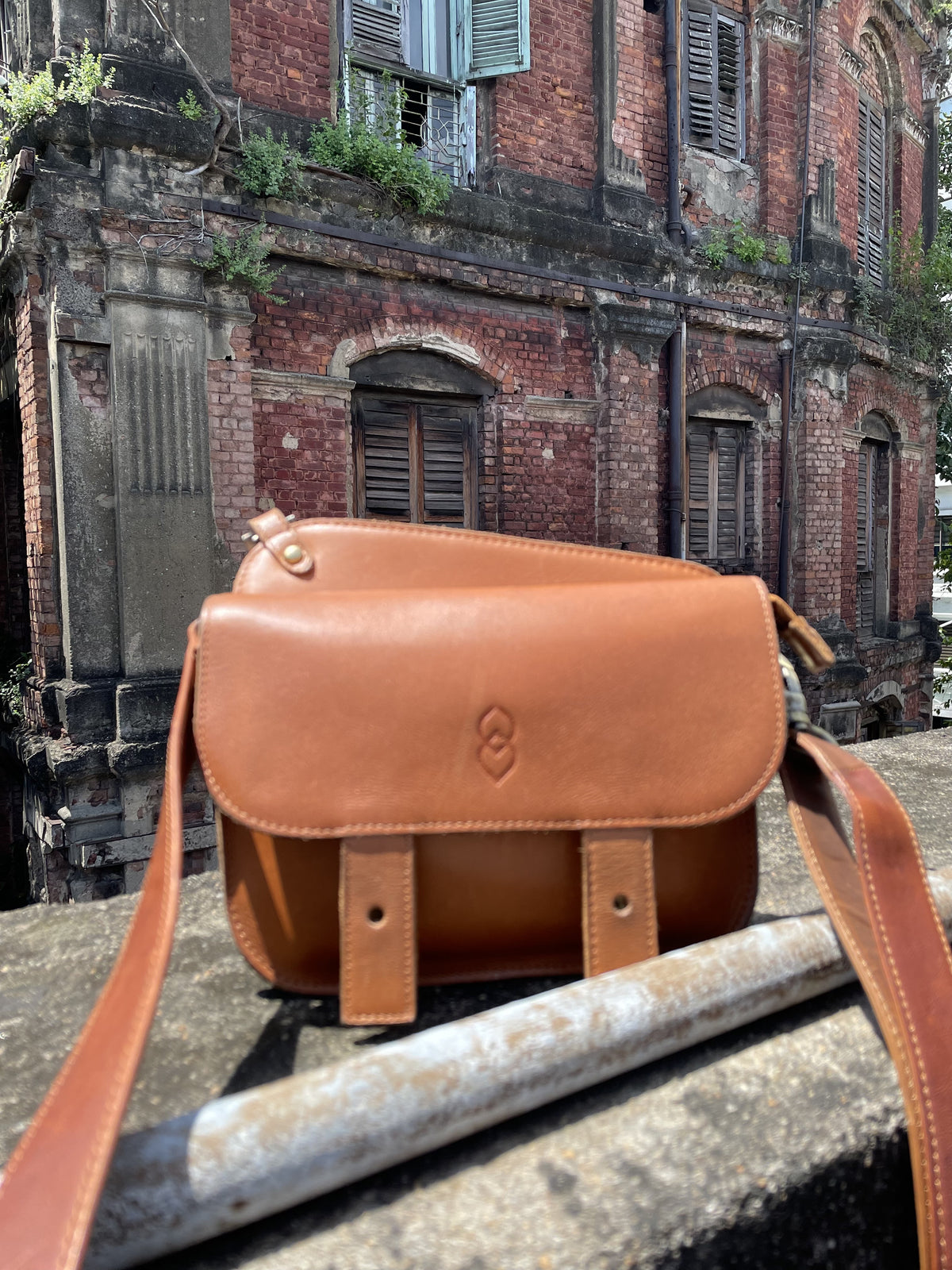 Safar Crossbody - Black