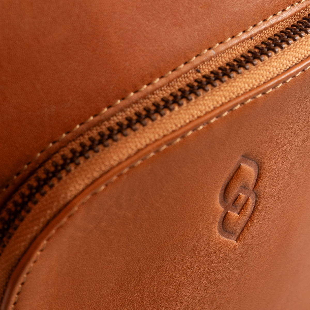 Lawza Sling Bag