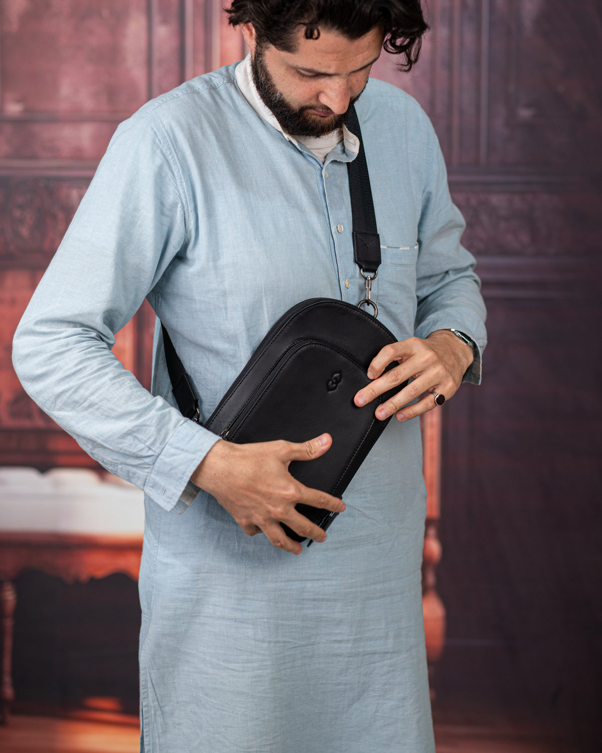 Lawza Sling Bag